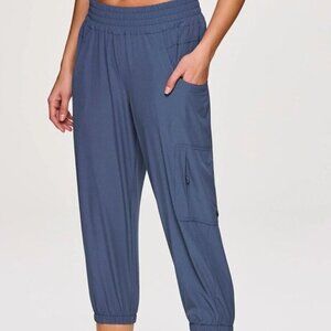 NWT Avalanche Terra Ripstop Cargo Capri Vintage Indigo Size L